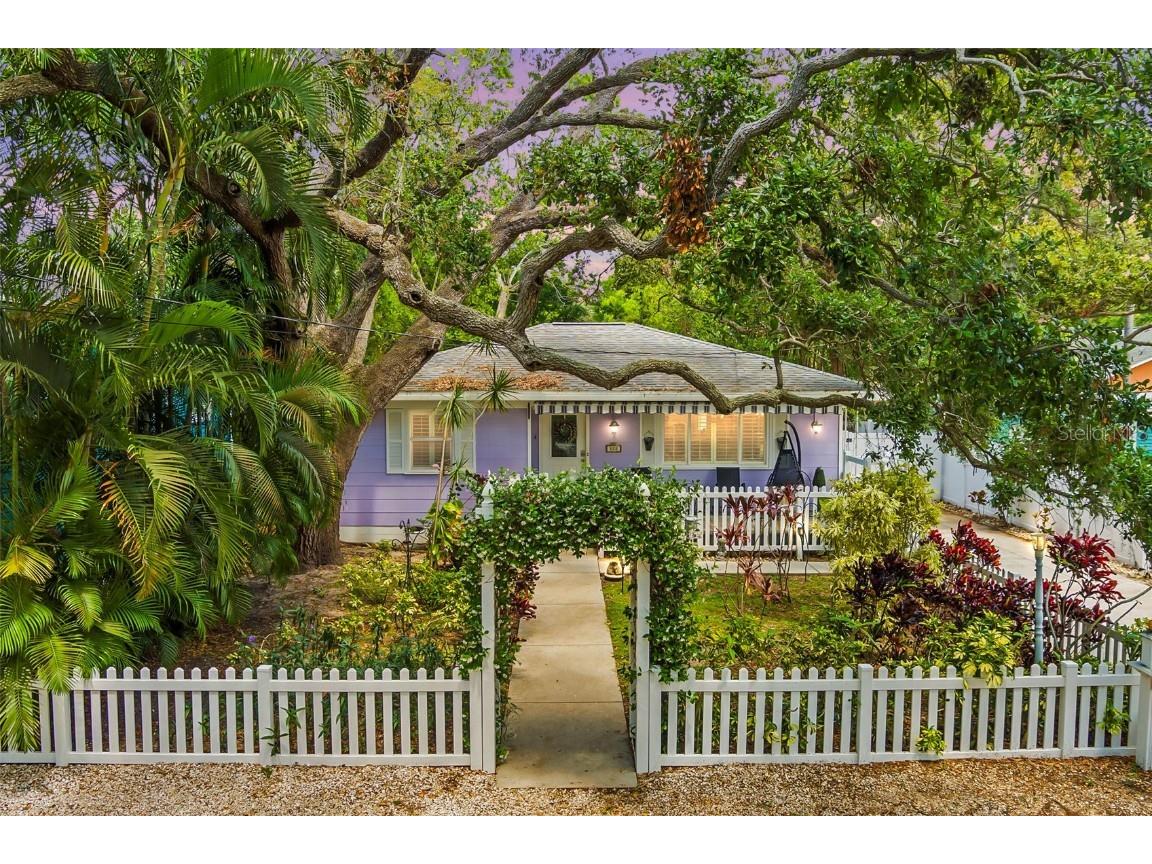 522 James Street Dunedin FL 34698 TB8370213 image1