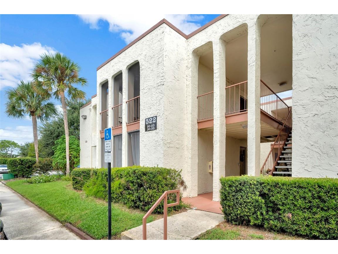 522 Orange Drive #33 Altamonte Springs FL 32701 - LAKE ORIENTA O6143981 image1