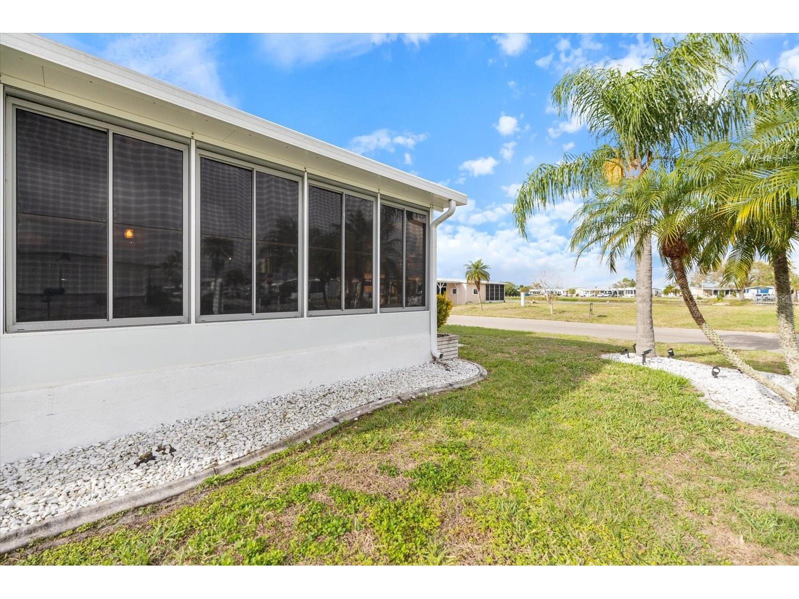 522 Parkwood Avenue North Port FL 34287 N6143406 image20