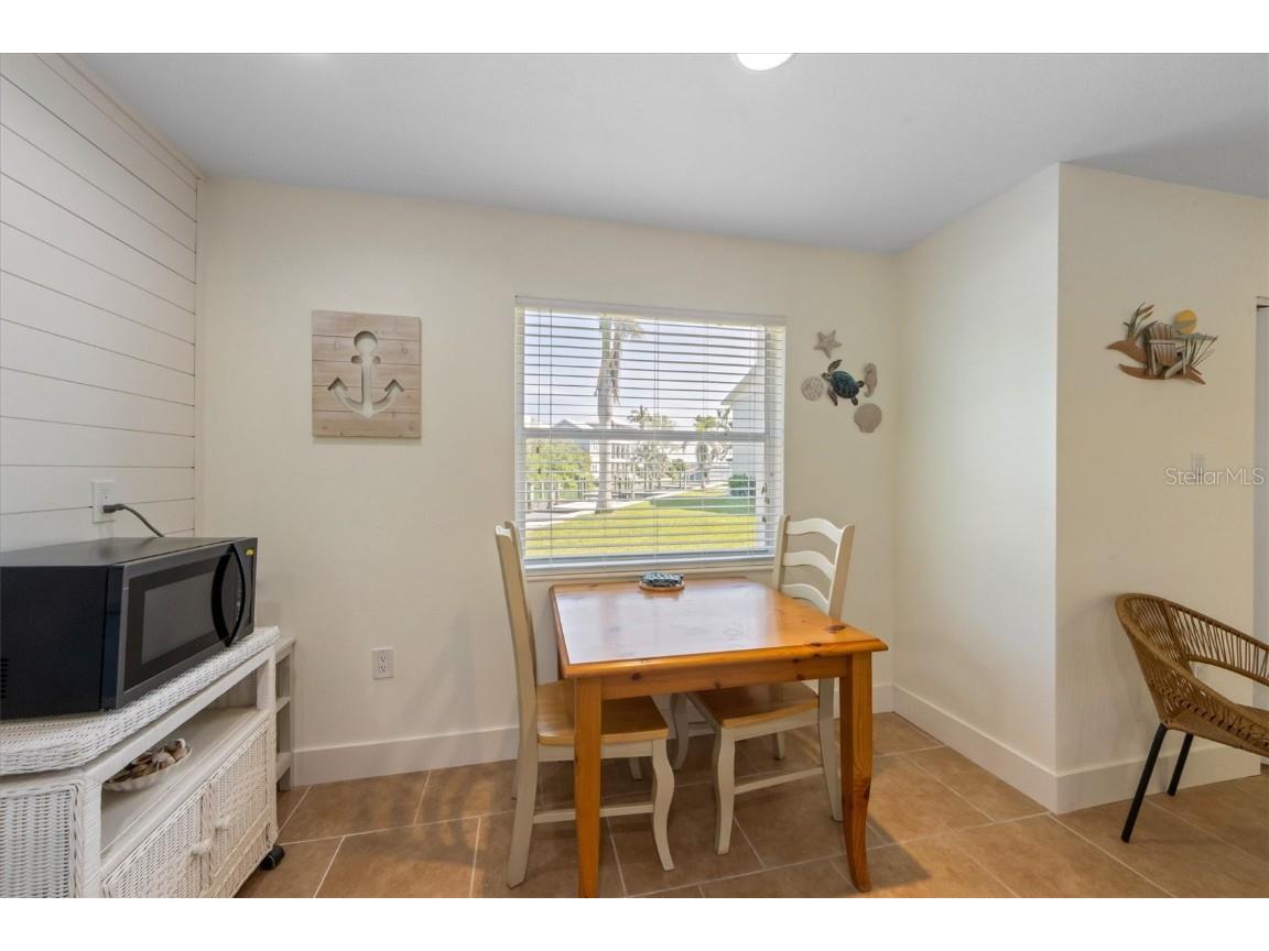 522 Pine Avenue #6B Anna Maria FL 34216 A4658962 image8