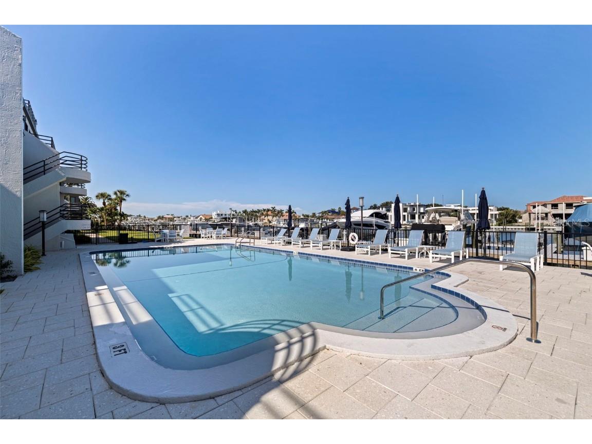 522 Pinellas Bayway S #107 Saint Petersburg FL 33715 TB8429128 image38