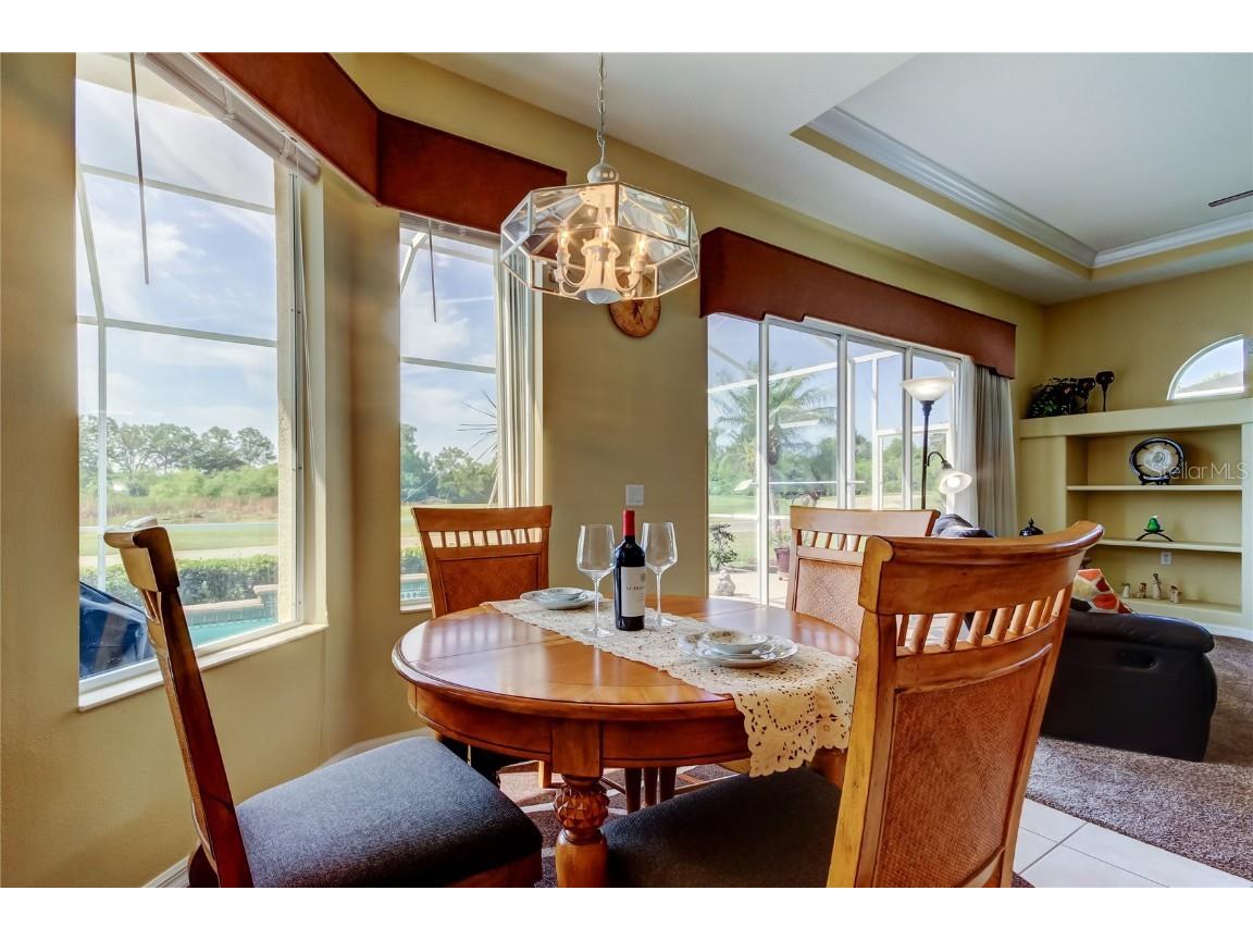 522 Planters Manor Way Bradenton FL 34212 TB8374980 image15