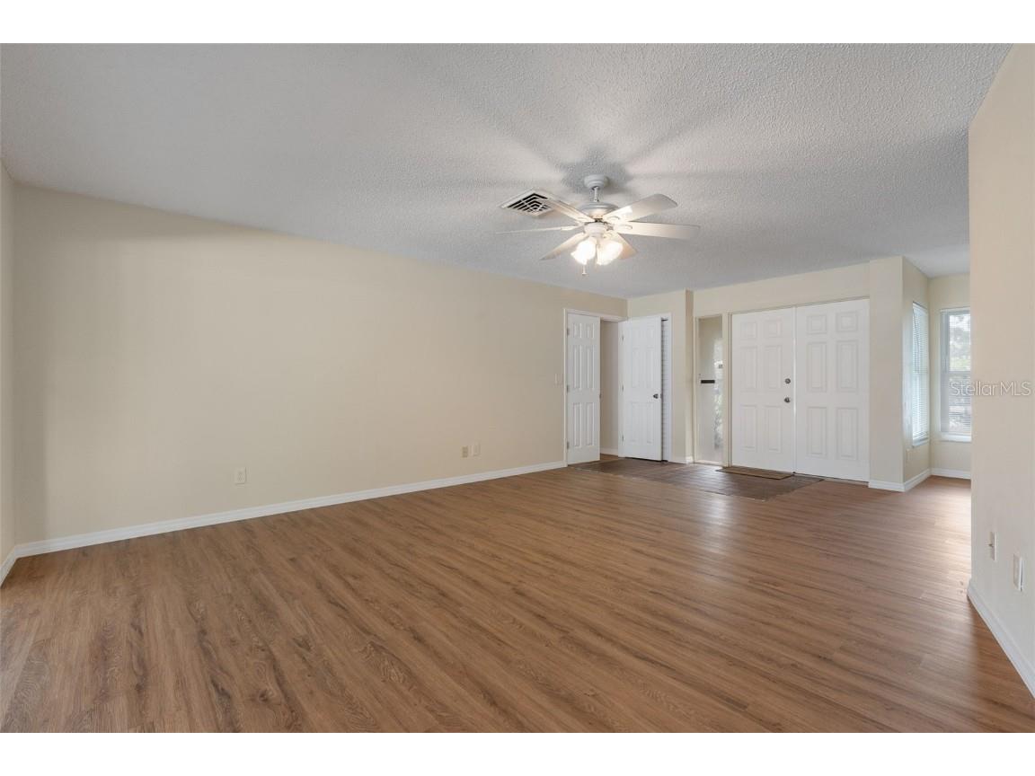 522 SE Paradise Point Road Crystal River FL 34429 OM708385 image11