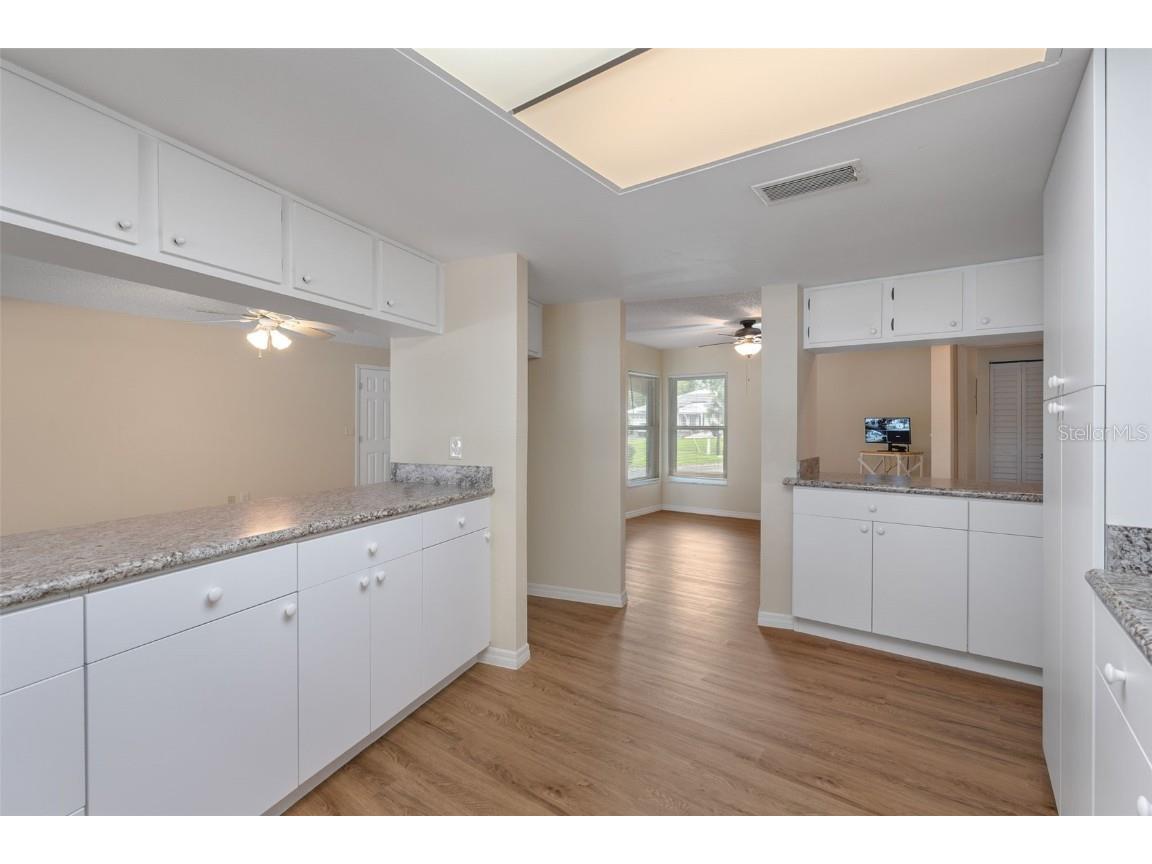 522 SE Paradise Point Road Crystal River FL 34429 OM708385 image21