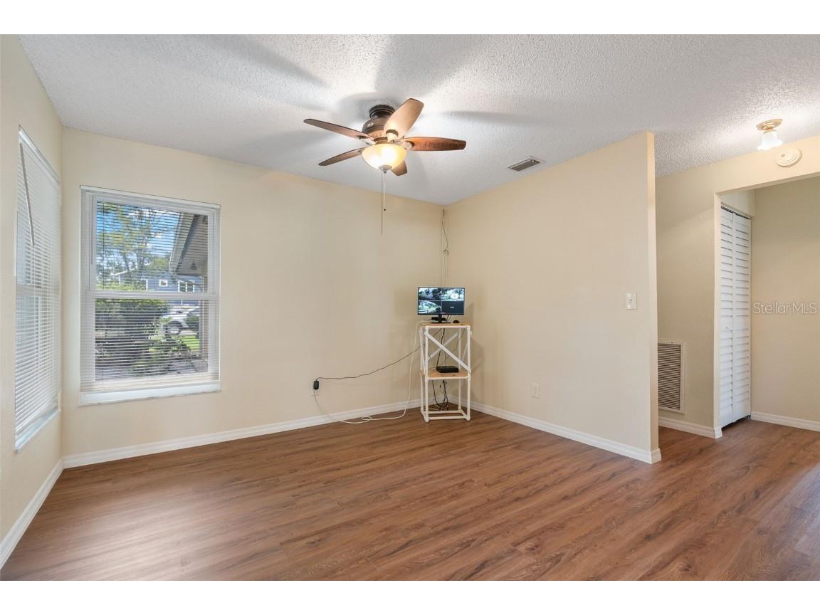 522 SE Paradise Point Road Crystal River FL 34429 OM708385 image23