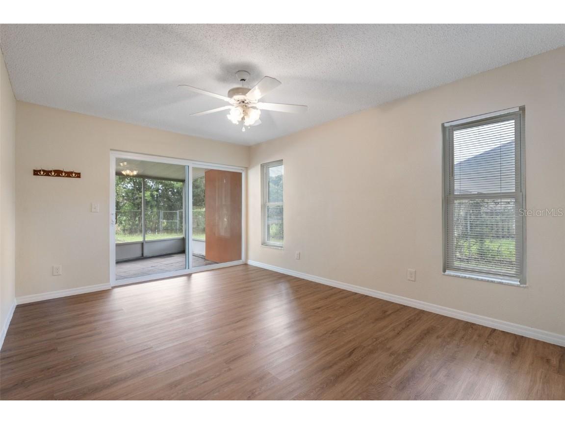 522 SE Paradise Point Road Crystal River FL 34429 OM708385 image25