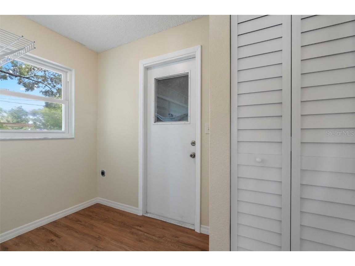 522 SE Paradise Point Road Crystal River FL 34429 OM708385 image36