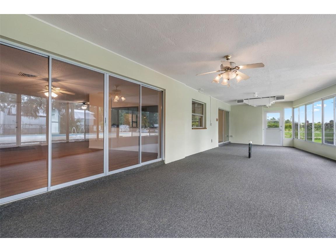 522 SE Paradise Point Road Crystal River FL 34429 OM708385 image39