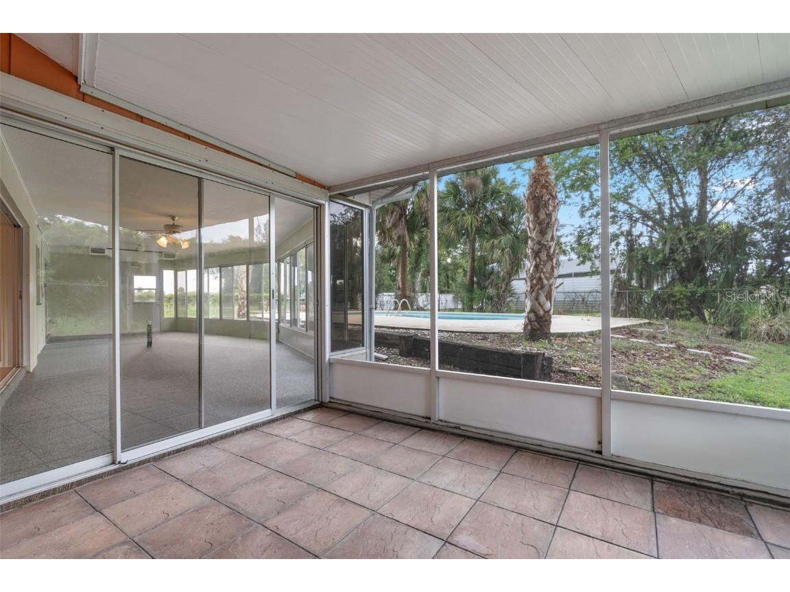 522 SE Paradise Point Road Crystal River FL 34429 OM708385 image40