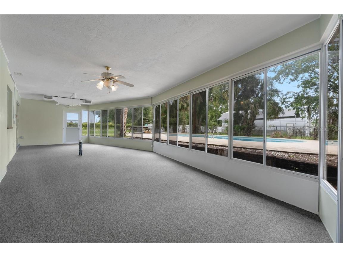 522 SE Paradise Point Road Crystal River FL 34429 OM708385 image41