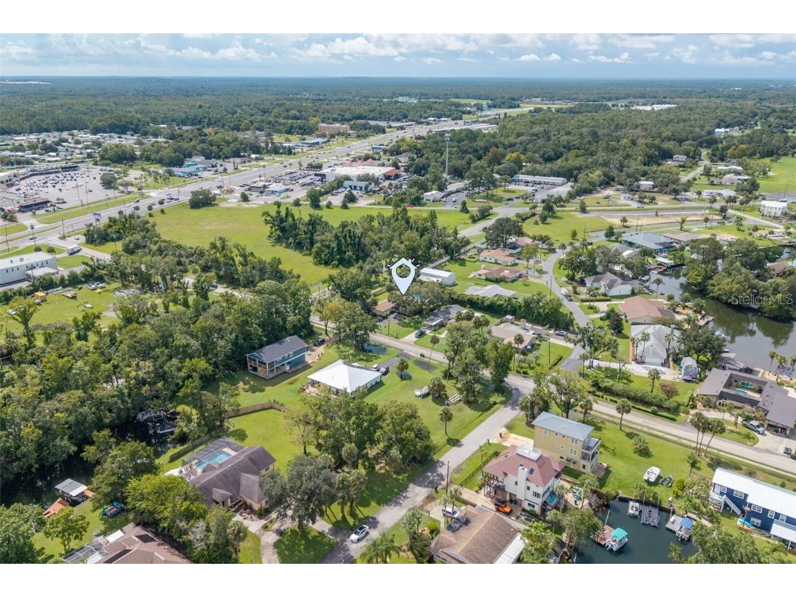 522 SE Paradise Point Road Crystal River FL 34429 OM708385 image54