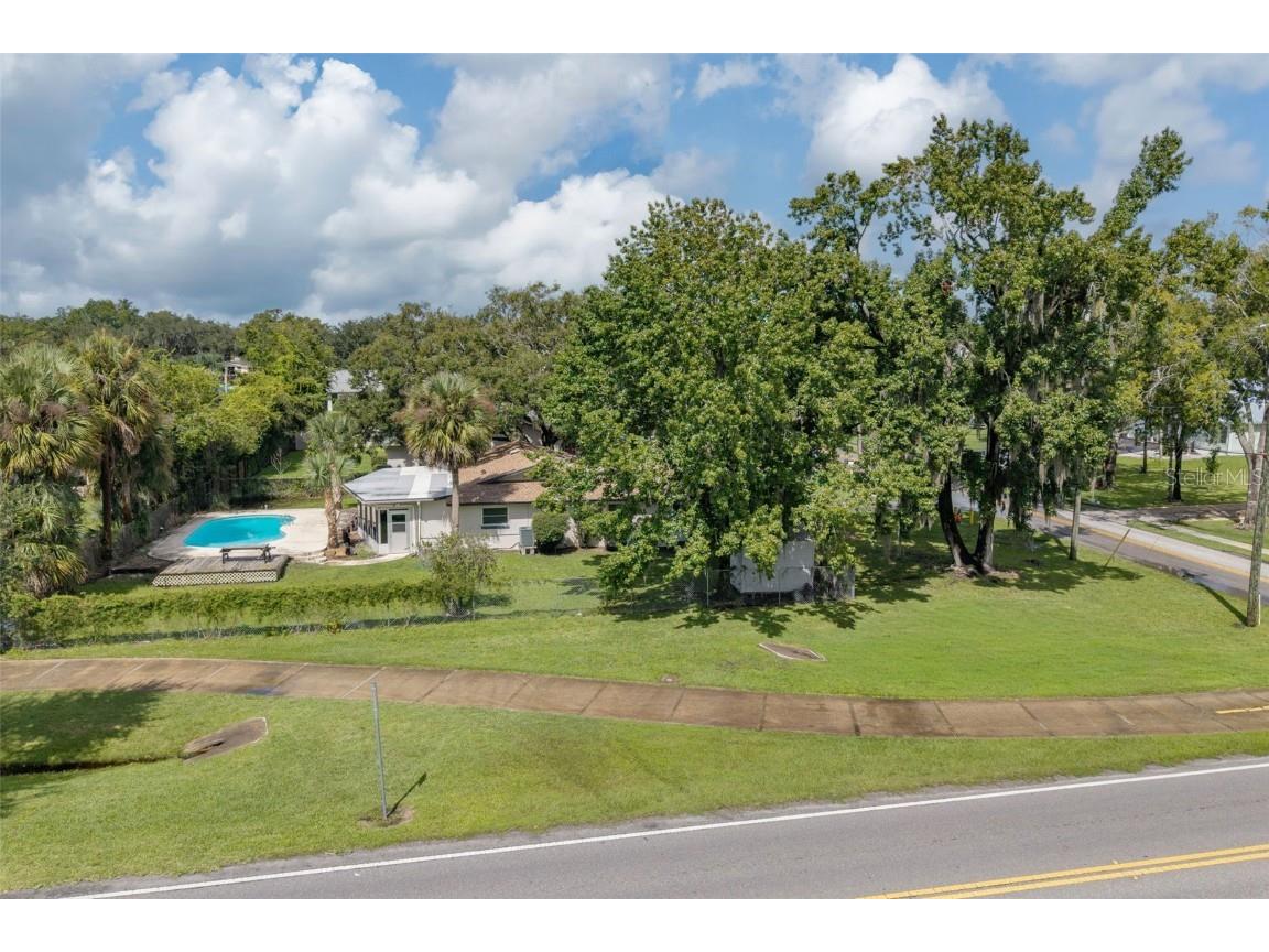 522 SE Paradise Point Road Crystal River FL 34429 OM708385 image55