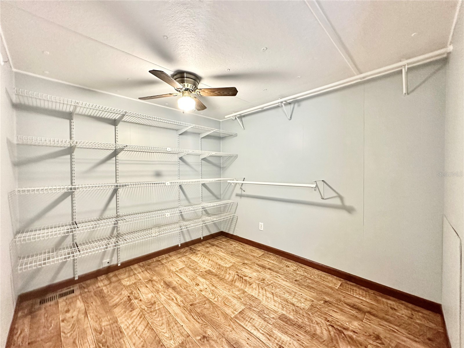 522 Tammi Drive Leesburg FL 34788 OM724355 image19