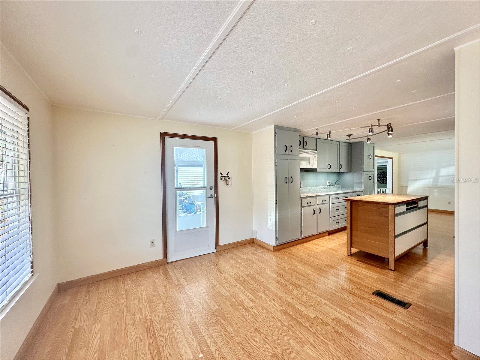 522 Tammi Drive Leesburg FL 34788 OM724355 image6