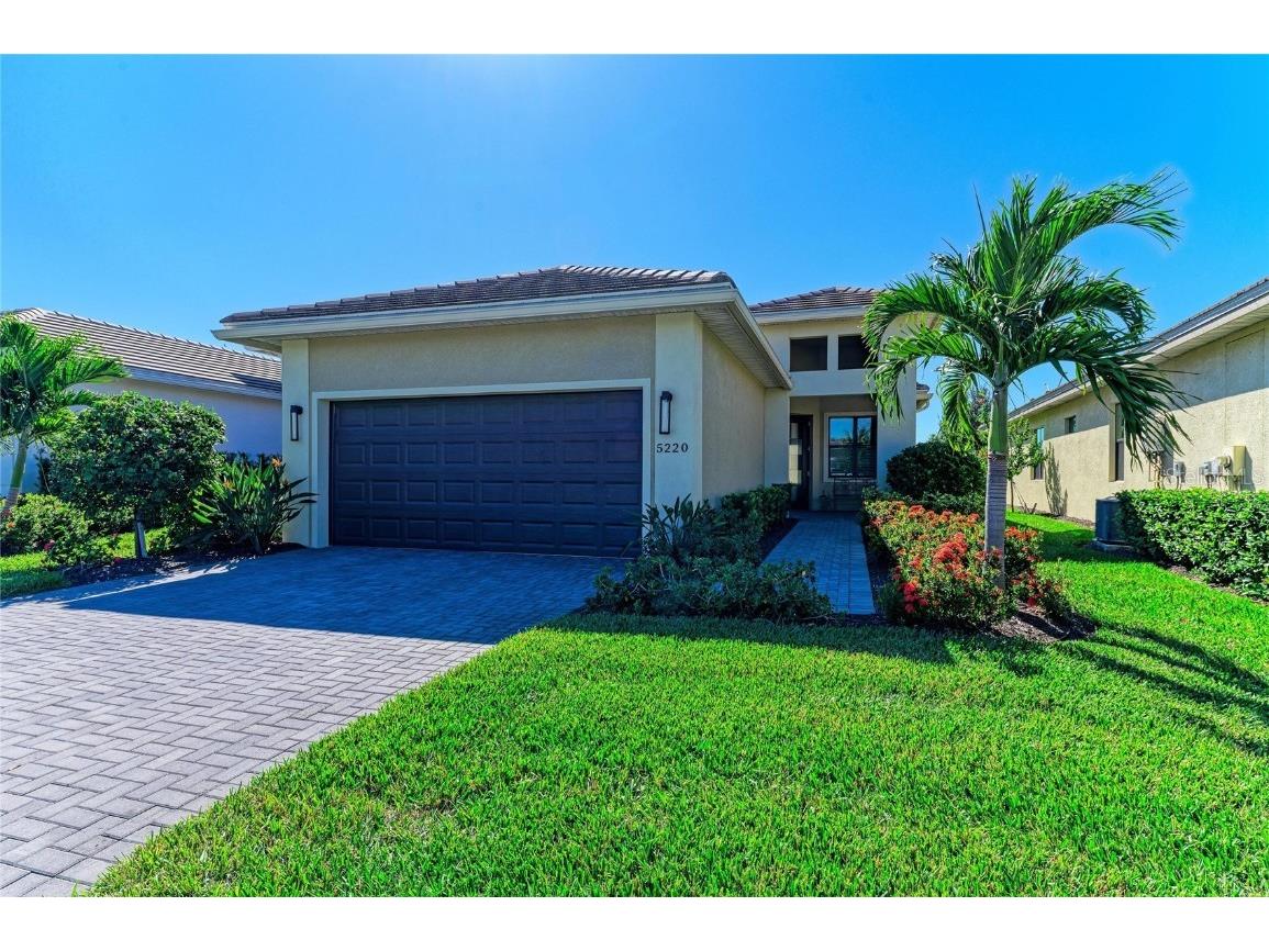 5220 Barnett Circle Bradenton FL 34211 A4669439 image1