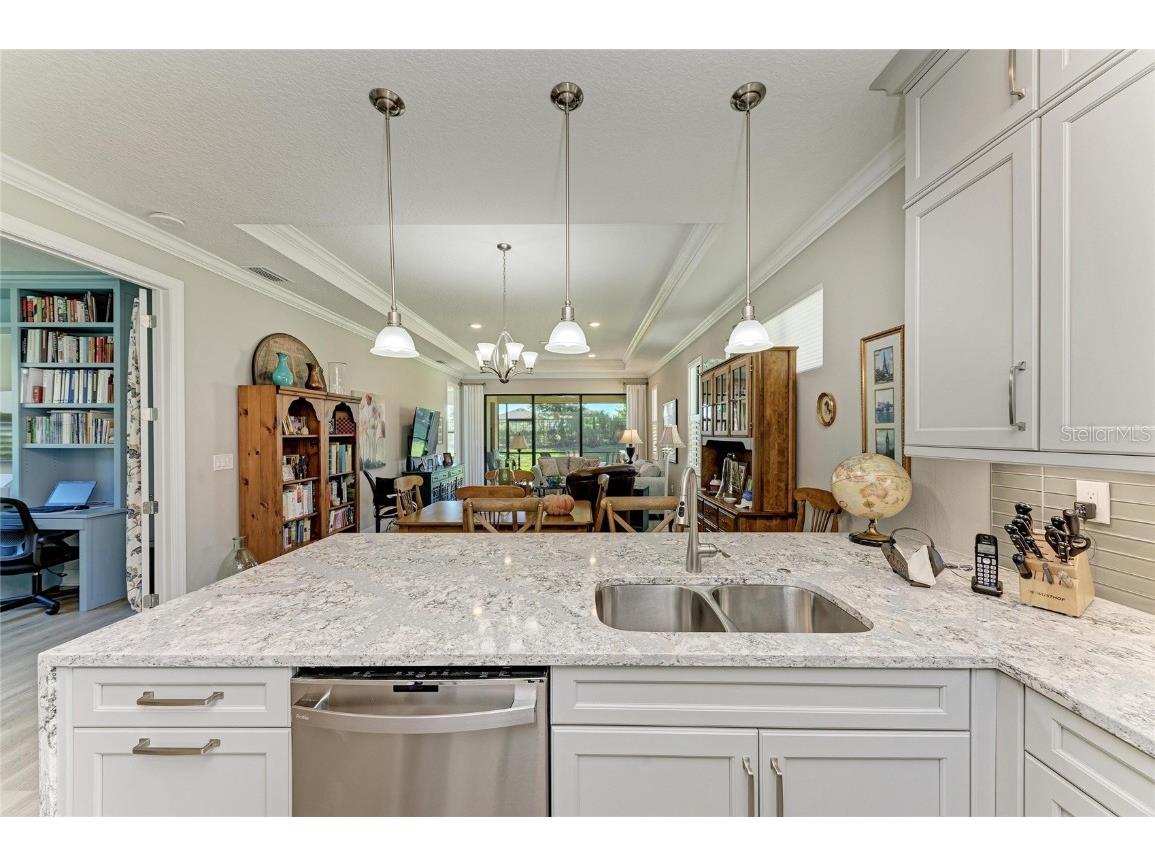 5220 Barnett Circle Bradenton FL 34211 A4669439 image6