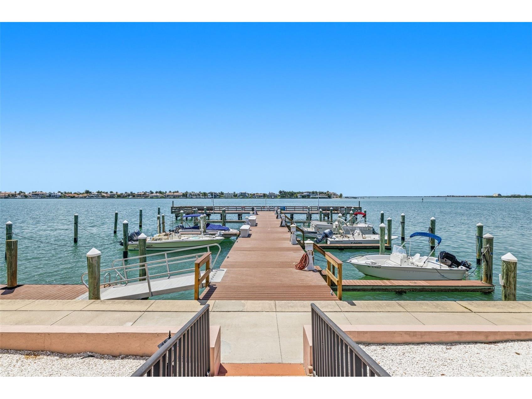 5220 Brittany Dr S #901 Saint Petersburg FL 33715 TB8501715 image37