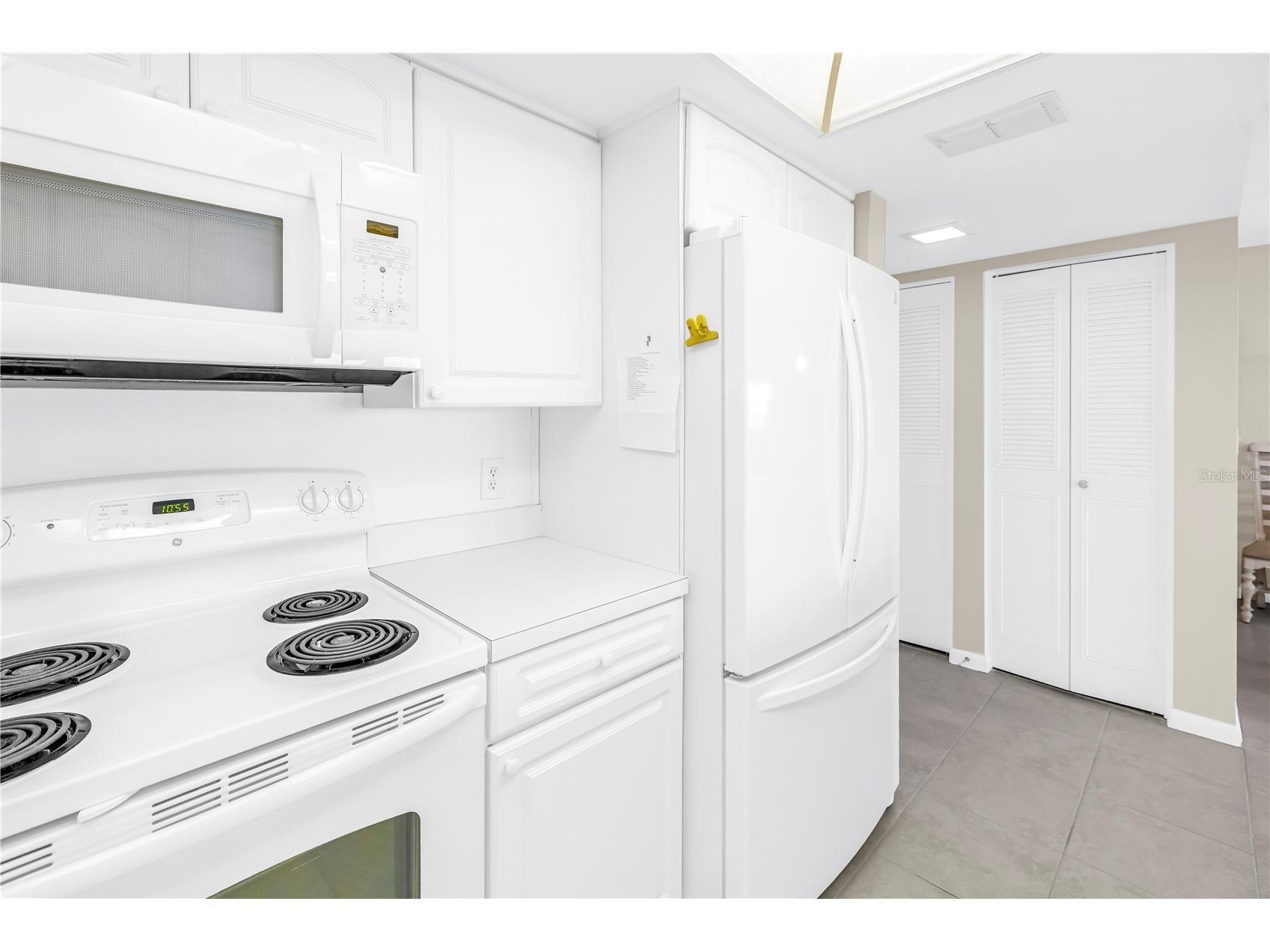 5220 Brittany Drive S #1202 Saint Petersburg FL 33715 - BOCA CIEGA BAY TB8495281 image18