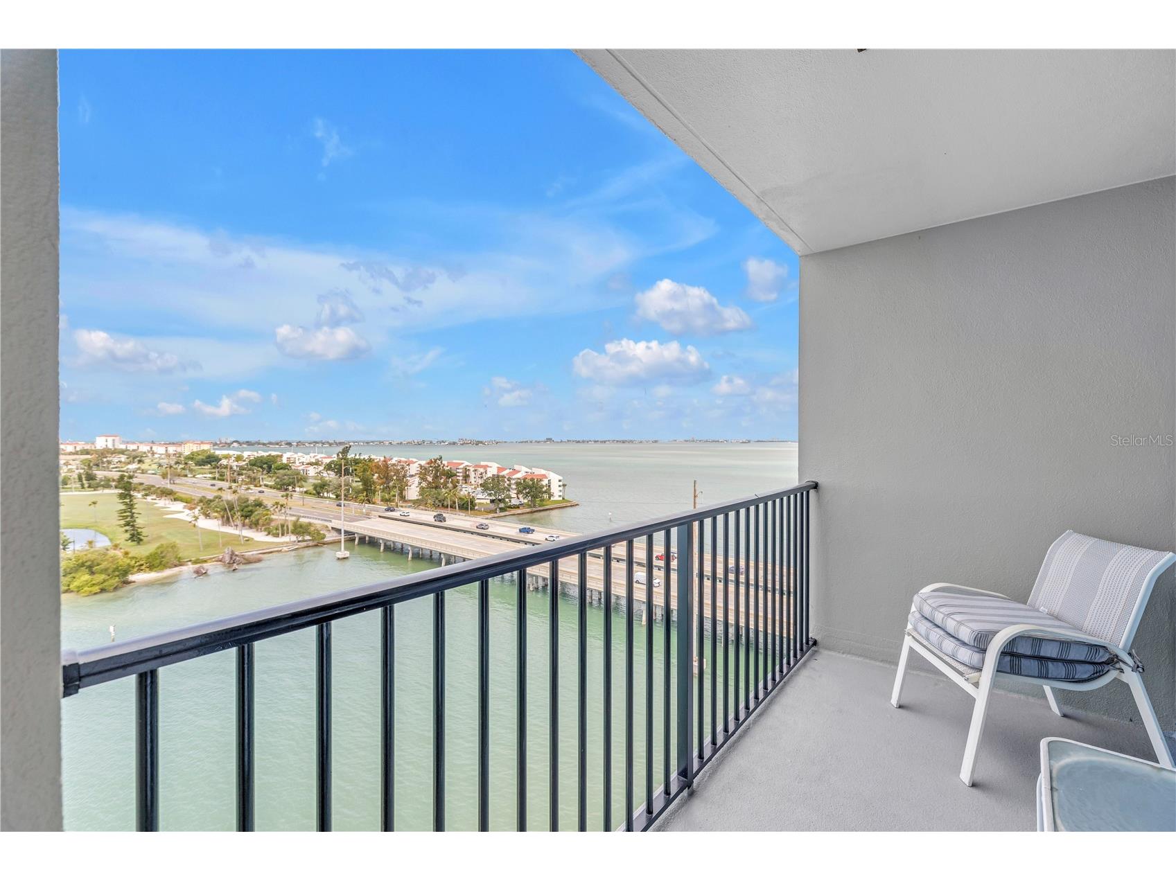 5220 Brittany Drive S #1204 Saint Petersburg FL 33715 - BOCA CIEGA BAY TB8495282 image3