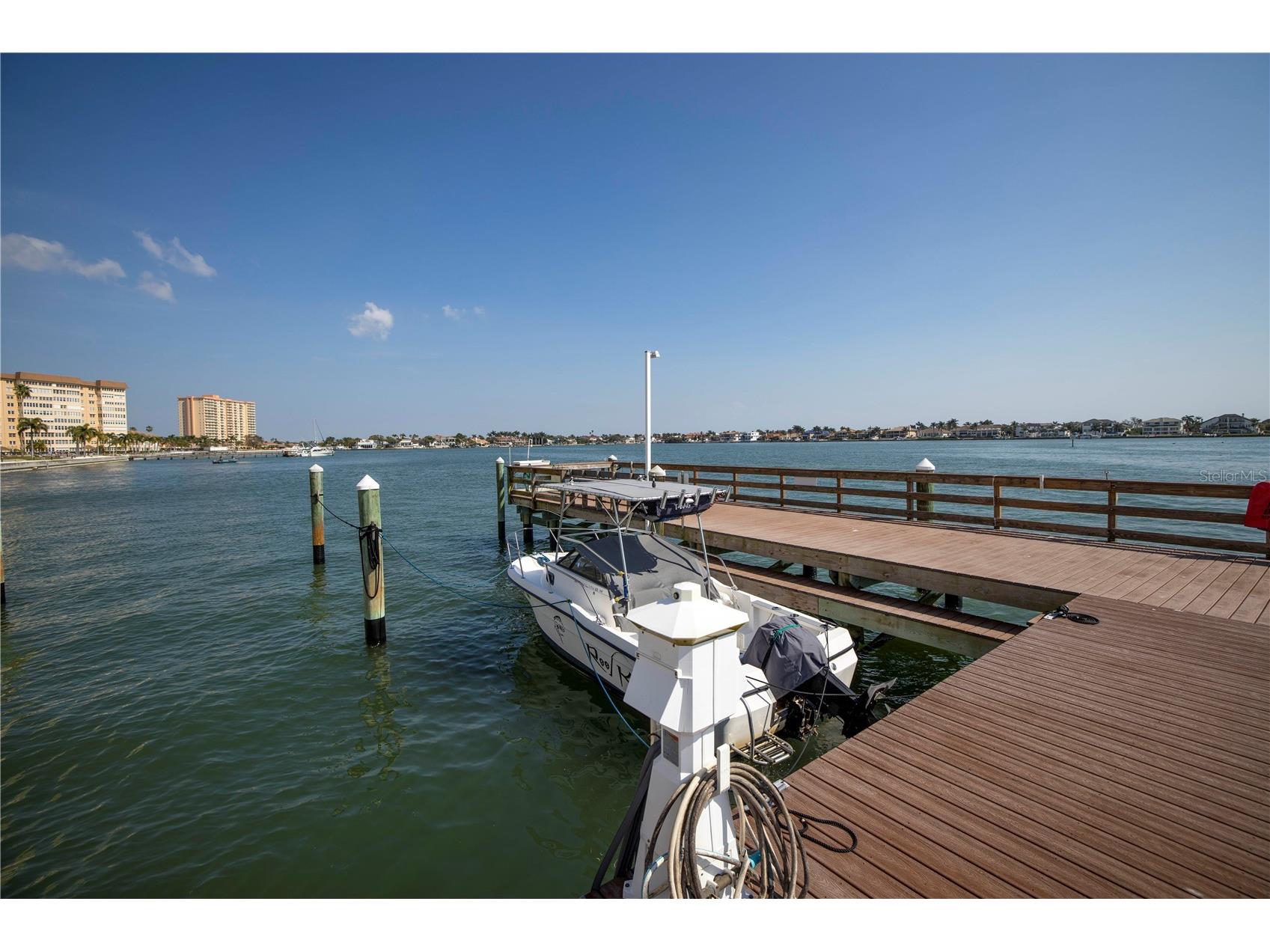 5220 Brittany Drive S #1204 Saint Petersburg FL 33715 - BOCA CIEGA BAY TB8495282 image7