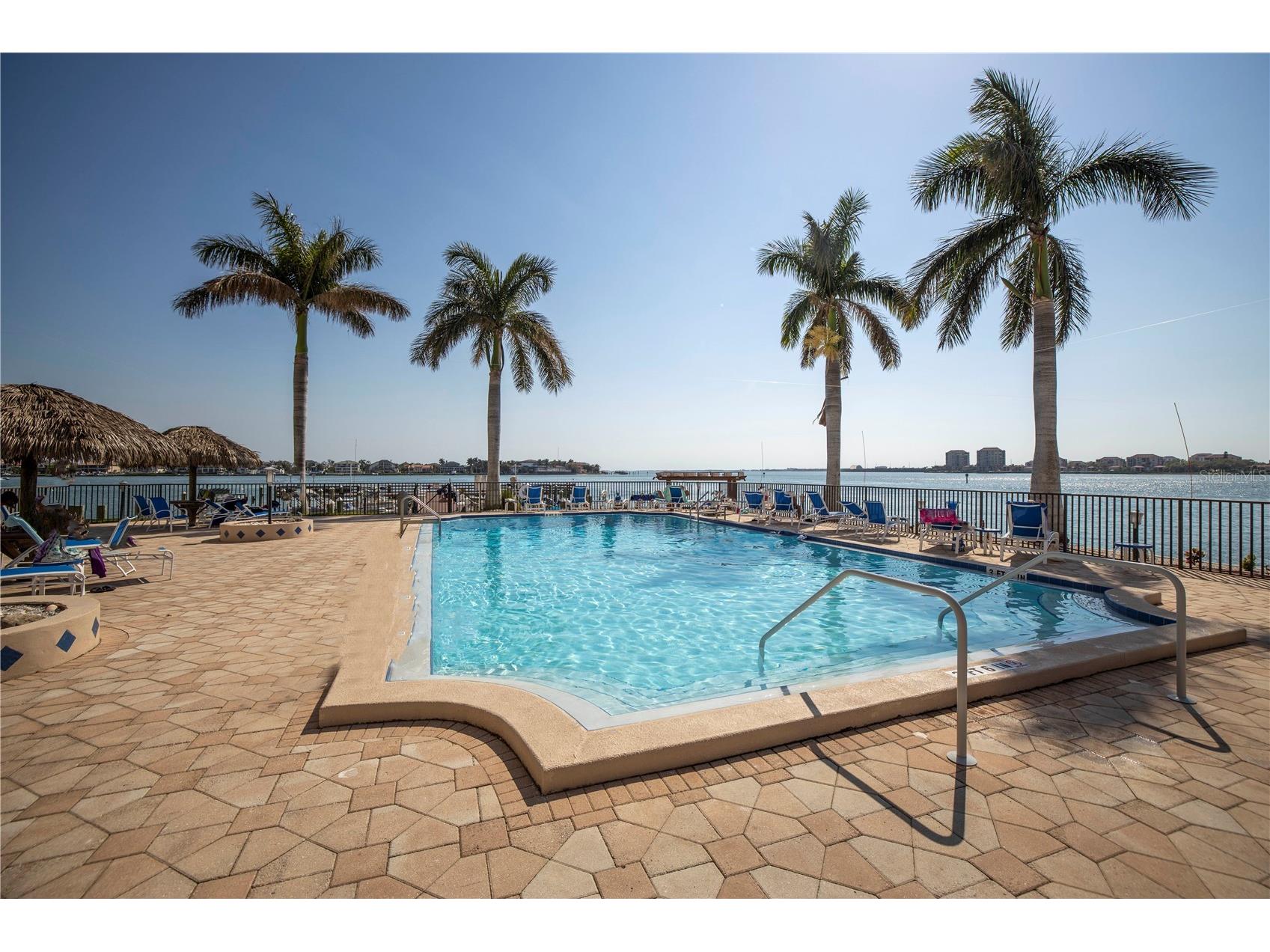 5220 Brittany Drive S #1204 Saint Petersburg FL 33715 - BOCA CIEGA BAY TB8495282 image8