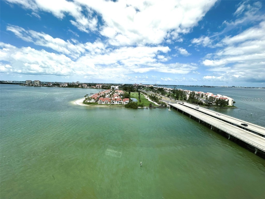 5220 Brittany Drive S #1306 Saint Petersburg FL 33715 - TAMPA BAY TB8422954 image1