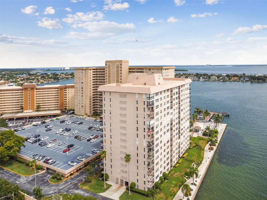 5220 Brittany Drive S #1307 Saint Petersburg FL 33715 - BOCA CIEGA U8190188 image1