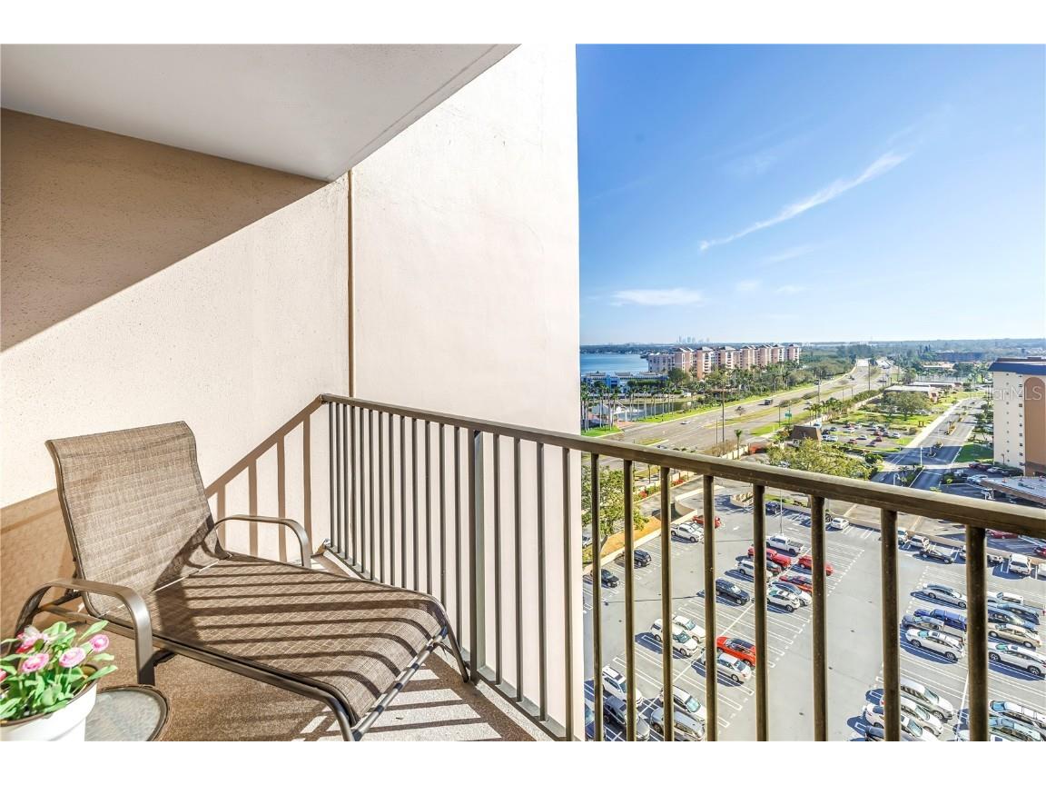 5220 Brittany Drive S #1403 Saint Petersburg FL 33715 - BOCA CIEGA BAY TB8361881 image4