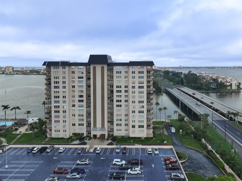 5220 Brittany Drive S #310 Saint Petersburg FL 33715 - BOCA CIEGA BAY TB8301314 image1