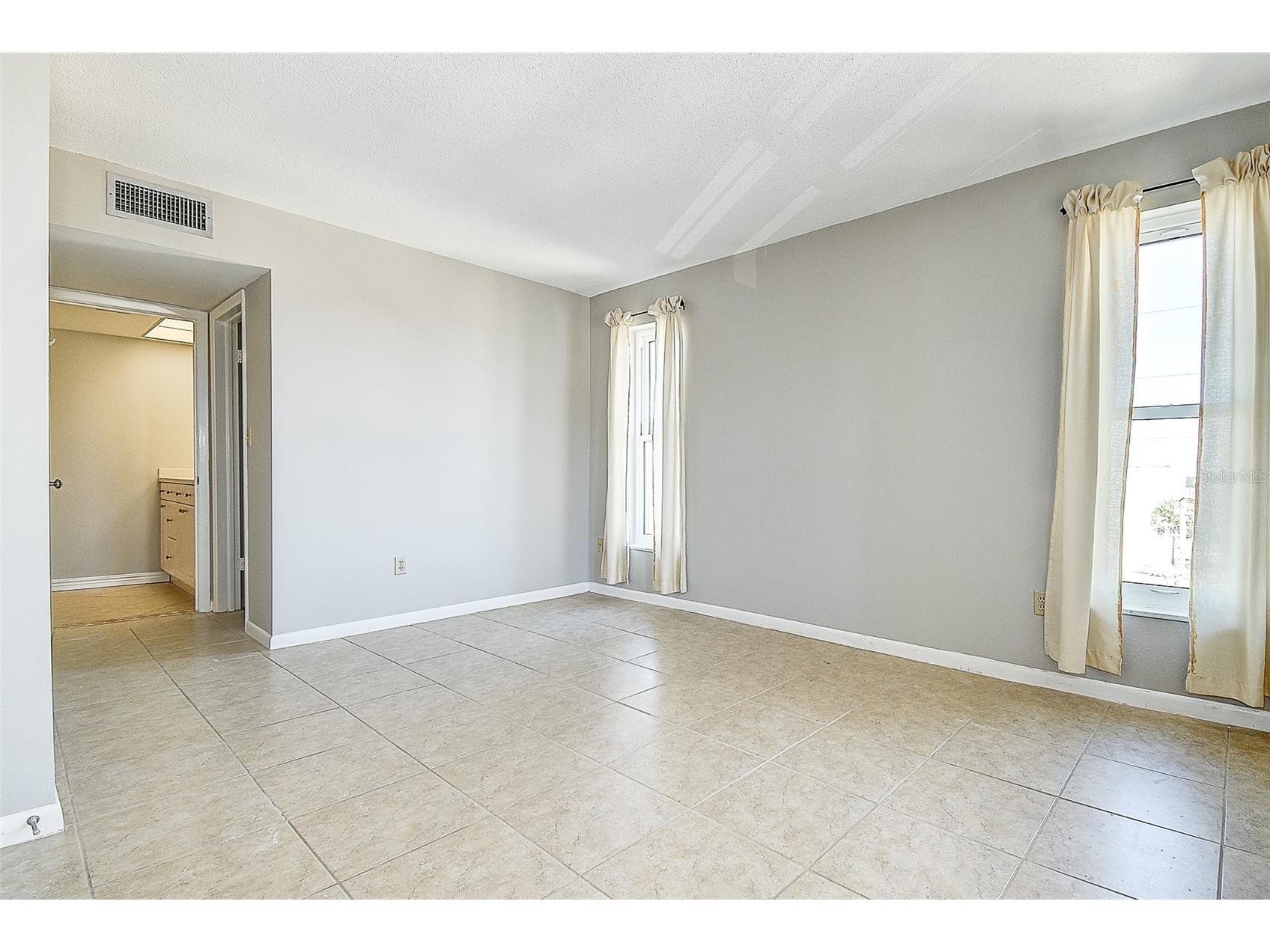 5220 Brittany Drive S #509 Saint Petersburg FL 33715 W7883450 image17
