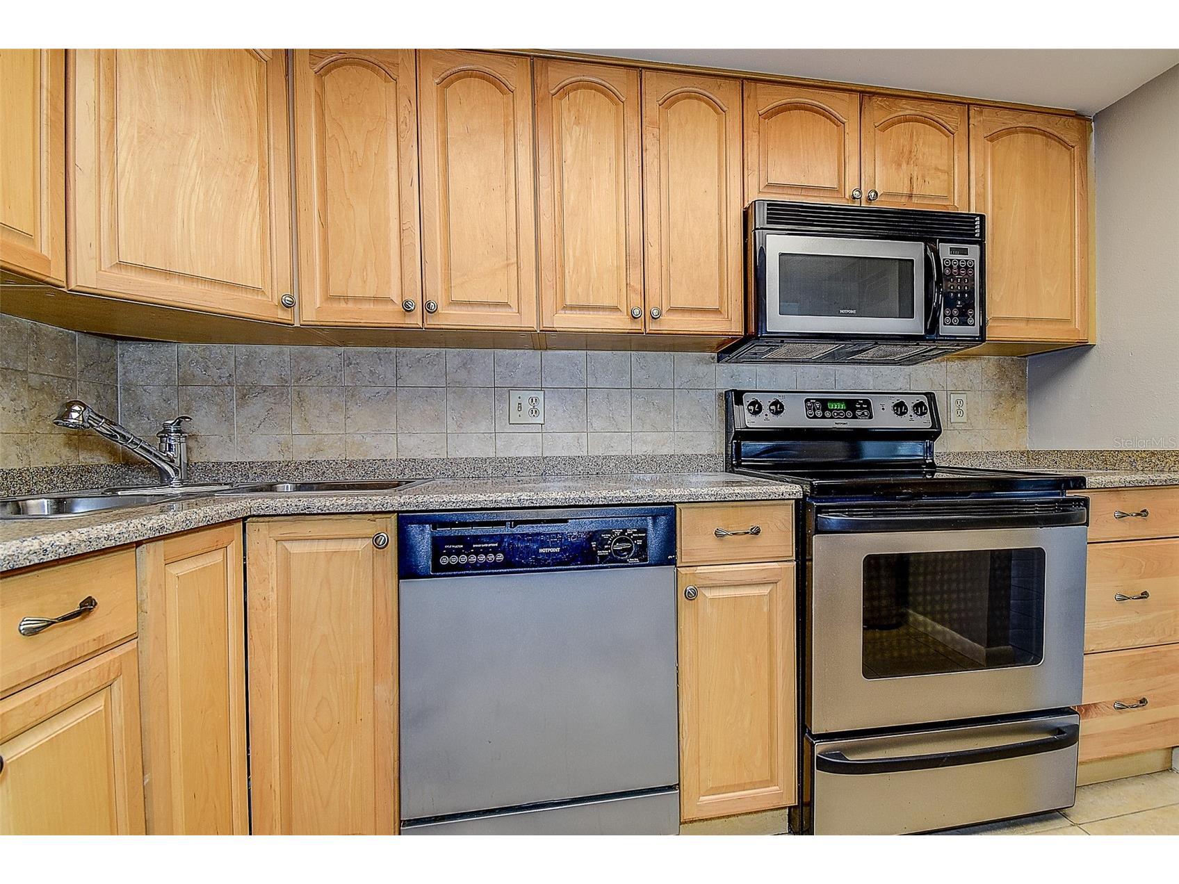 5220 Brittany Drive S #509 Saint Petersburg FL 33715 W7883450 image8