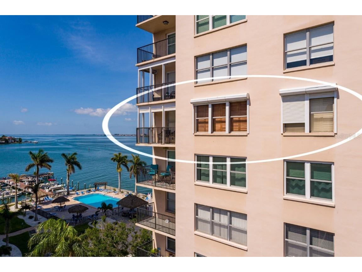 5220 Brittany Drive S #701 Saint Petersburg FL 33715 - BOCA CIEGA BAY U8246118 image1