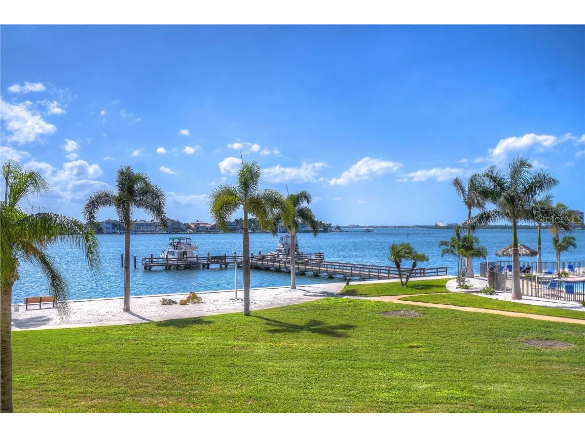 5220 Brittany Drive S #807 Saint Petersburg FL 33715 TB8357489 image22