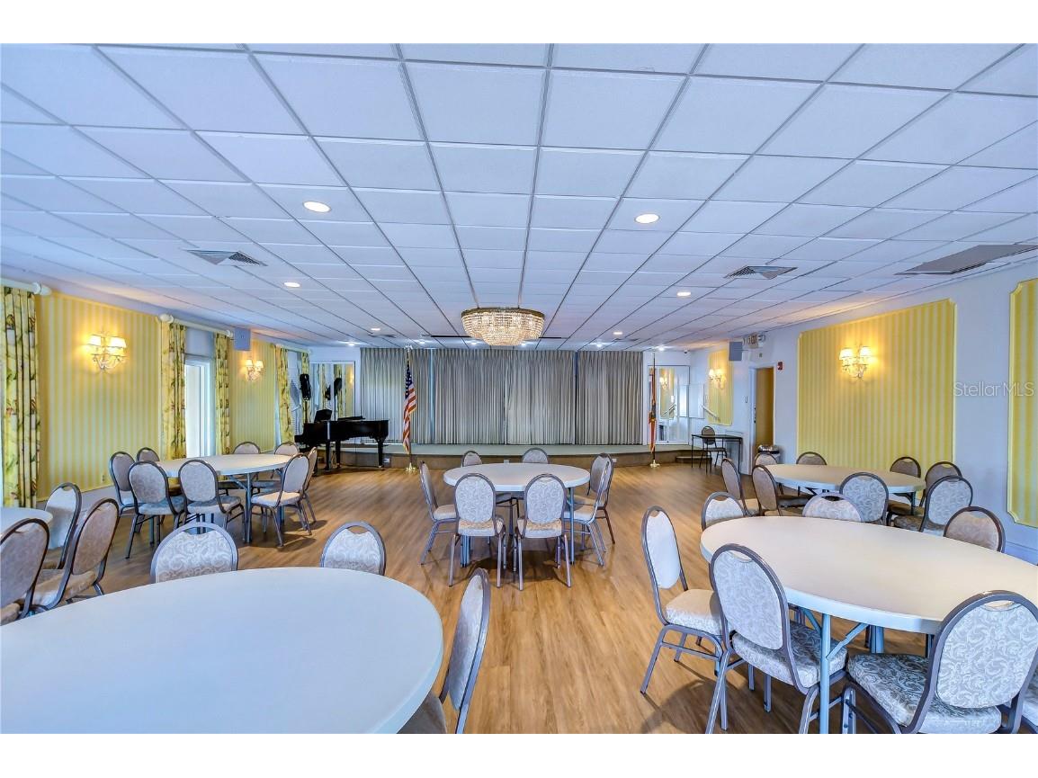 5220 Brittany Drive S #807 Saint Petersburg FL 33715 TB8357489 image35