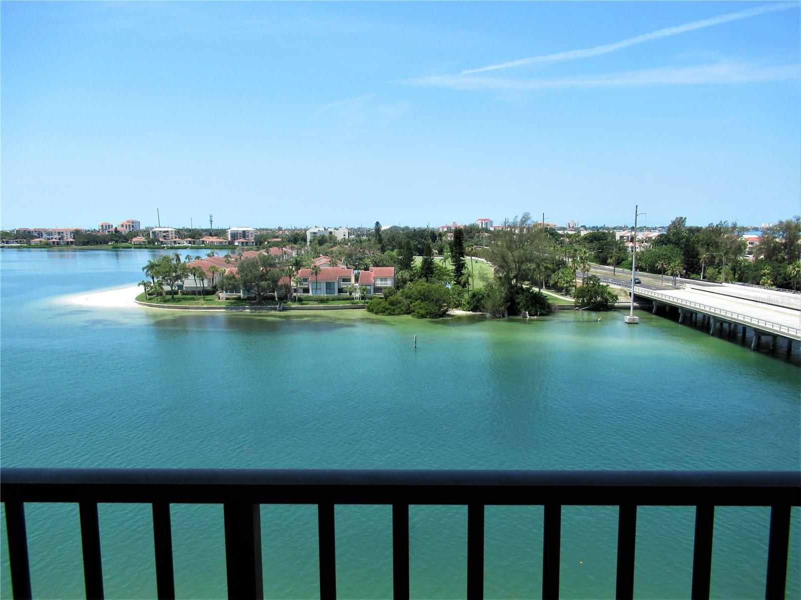 5220 Brittany Drive S #808 Saint Petersburg FL 33715 - BOCA CIEGA BAY TB8488430 image1