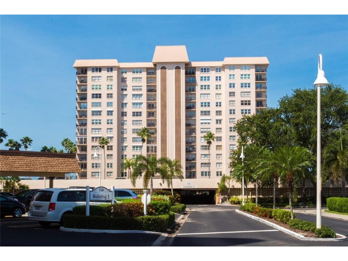5220 Brittany Drive S #903 Saint Petersburg FL 33715 - BOCA CIEGA BAY U8221924 image1