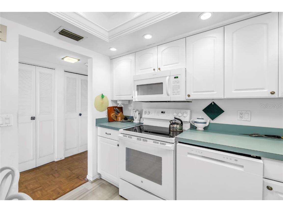 5220 Brittany Drive S #904 Saint Petersburg FL 33715 - BOCA CIEGA BAY TB8447085 image27