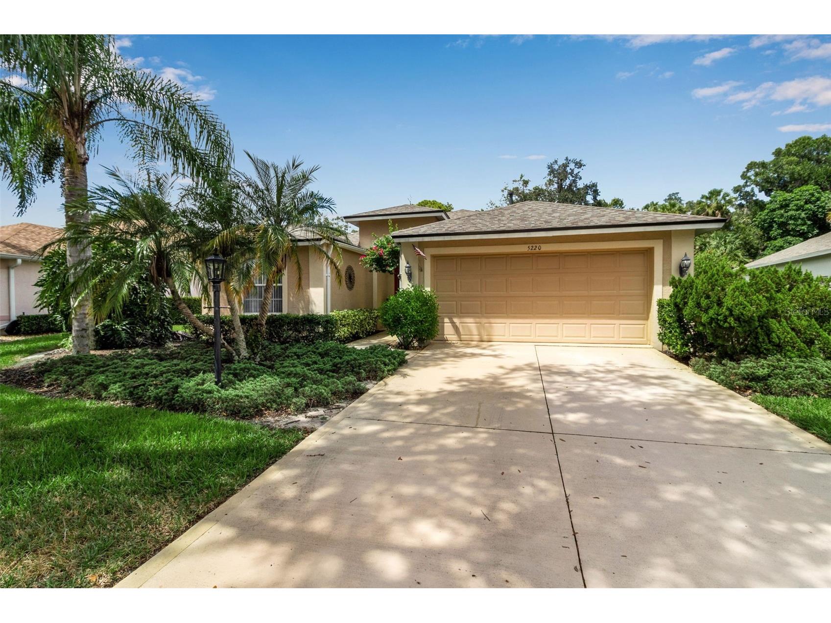 5220 Creekside Trail Sarasota FL 34243 A4693593 image1