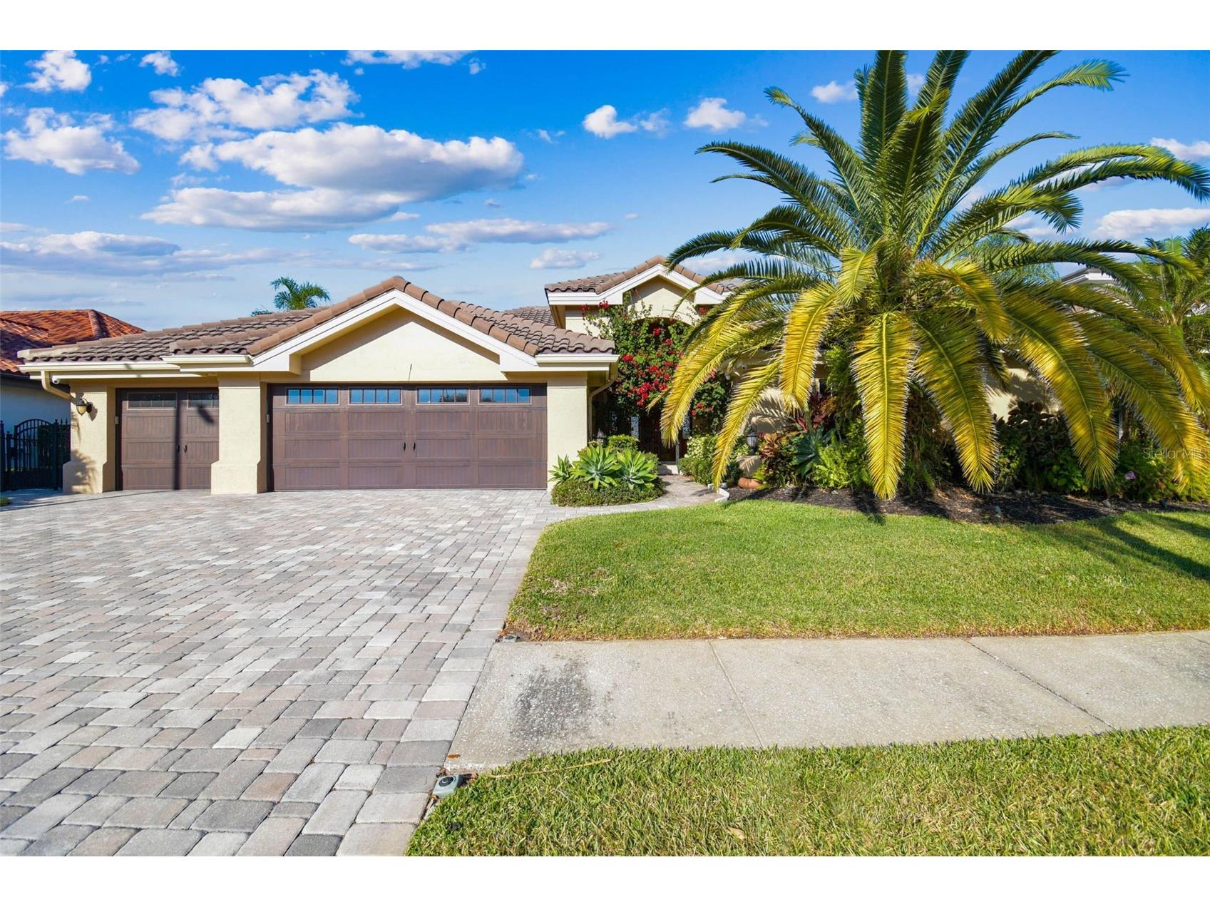 5220 E Longboat Boulevard Tampa FL 33615 TB8449567 image1