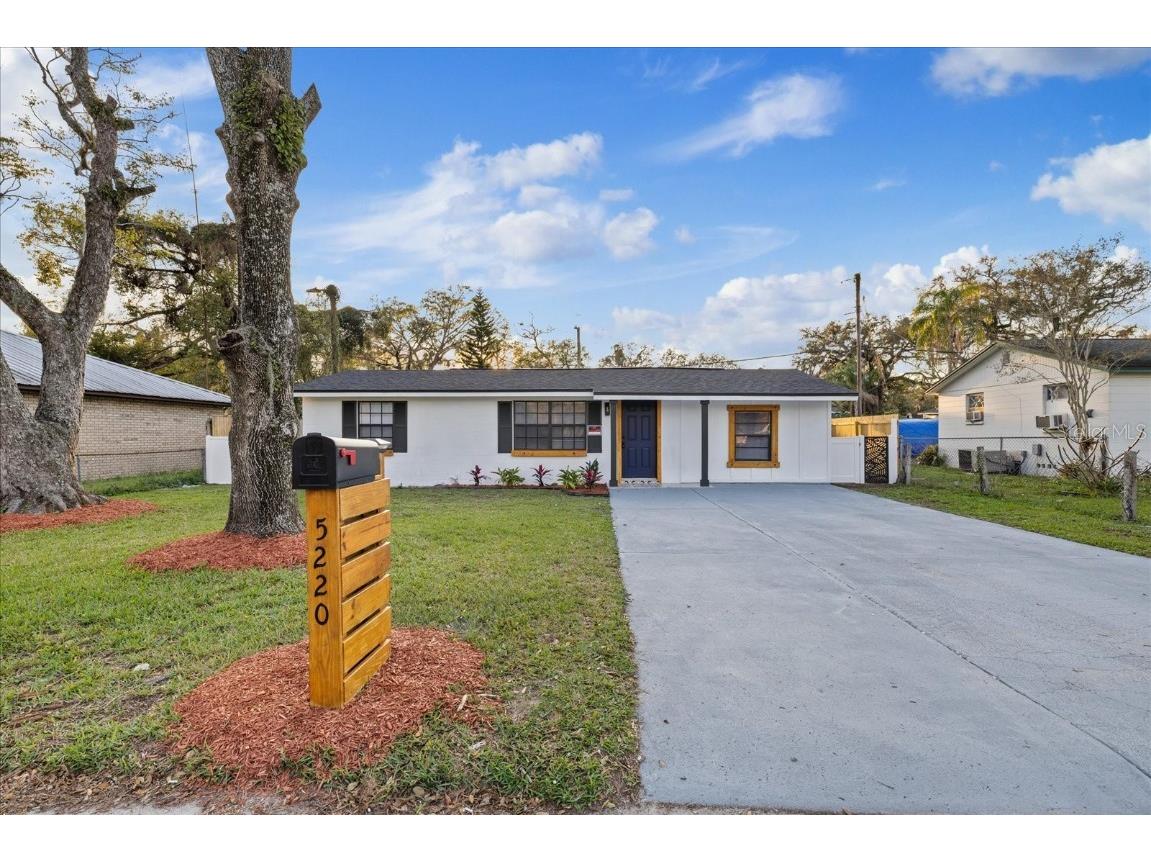 5220 Pine Street Seffner FL 33584 TB8355539 image1