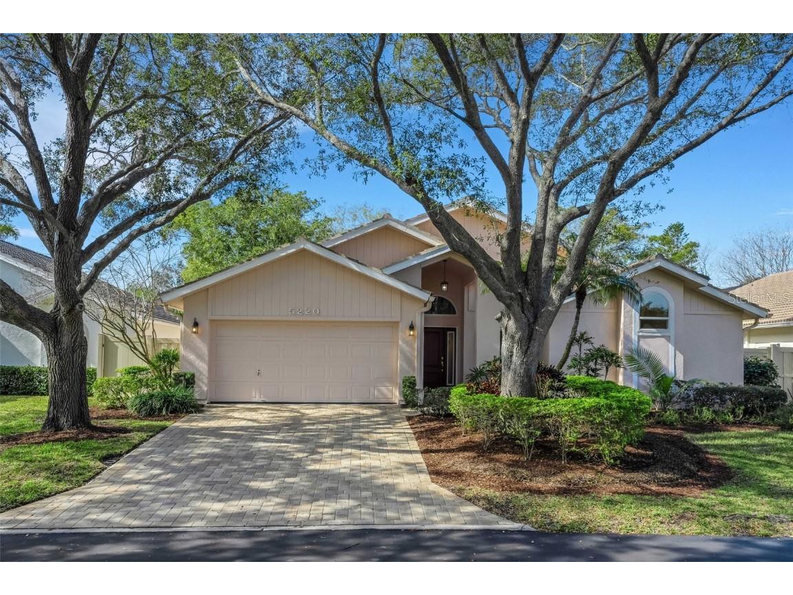 5220 White Sand Circle NE Saint Petersburg FL 33703 U8228966 image1