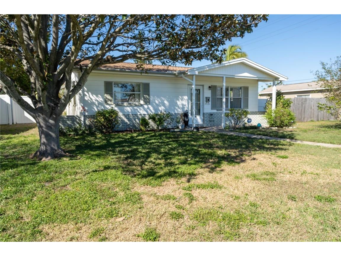 5221 4th Avenue N Saint Petersburg FL 33710 TB8359279 image1