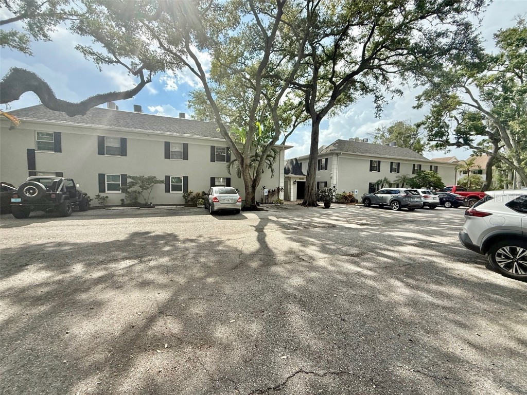 5221 Bayshore Boulevard #16 Tampa FL 33611 TB8415420 image1