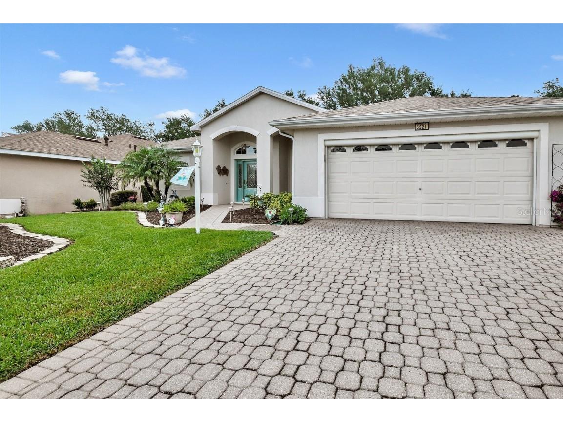 5221 Indian Ocean Loop Tavares FL 32778 G5067675 image1