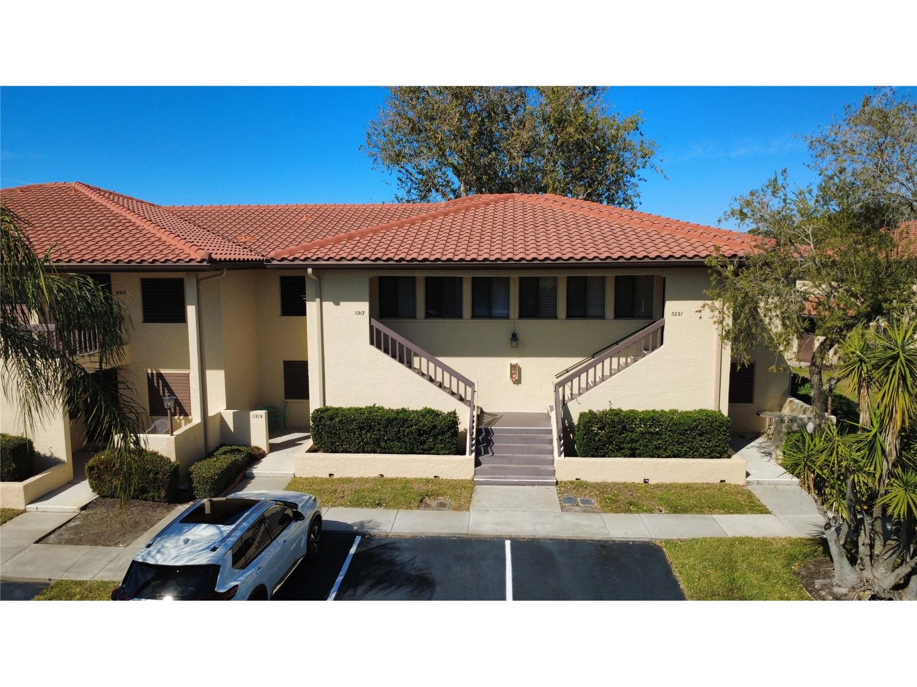 5221 Lake Village Drive #24 Sarasota FL 34235 A4681255 image1