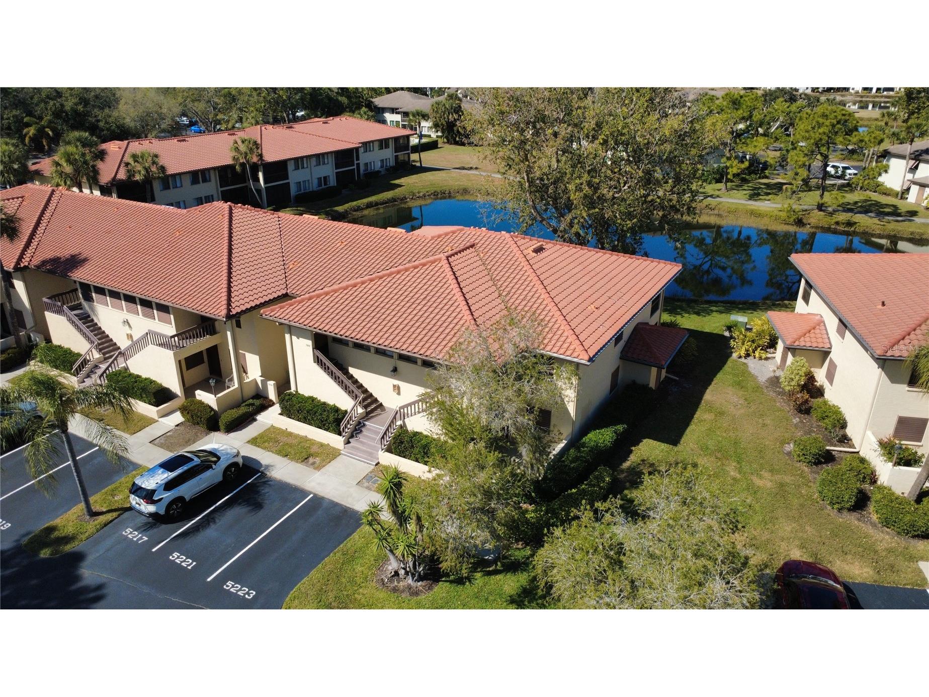 5221 Lake Village Drive #24 Sarasota FL 34235 A4681255 image2