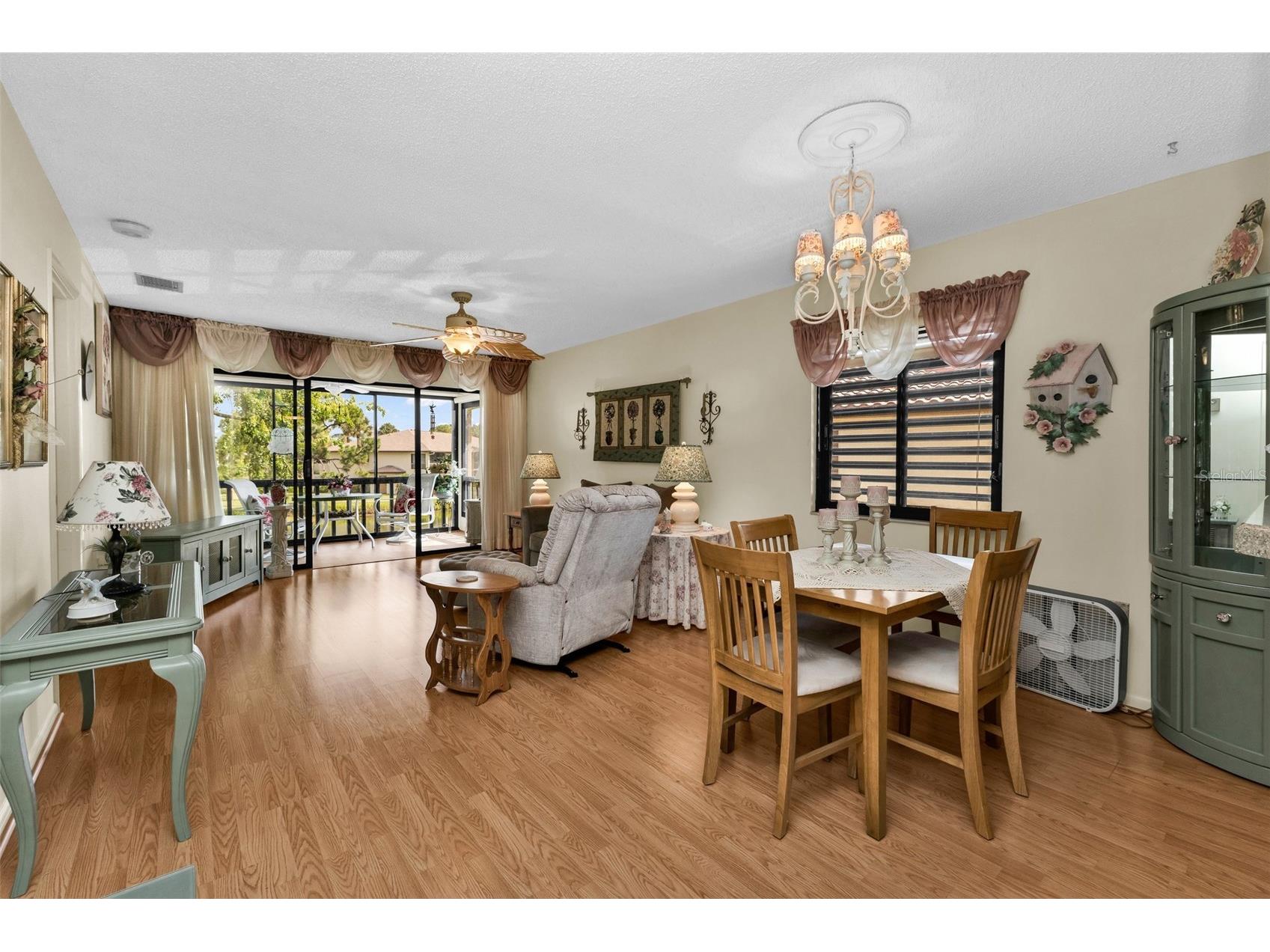 5221 Lake Village Drive #24 Sarasota FL 34235 C7527429 image11