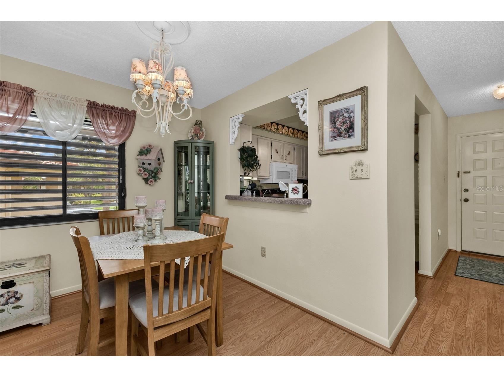 5221 Lake Village Drive #24 Sarasota FL 34235 C7527429 image9