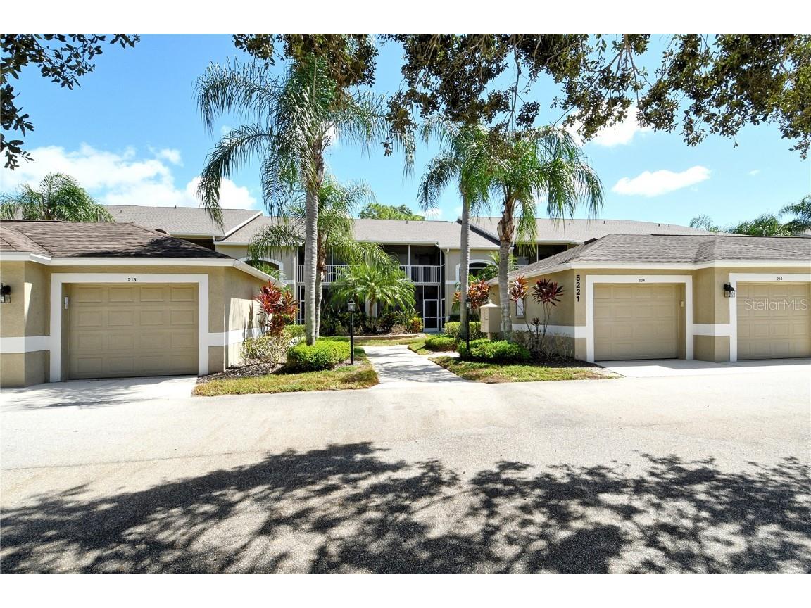 5221 Mahogany Run Avenue #211 Sarasota FL 34241 A4666944 image2