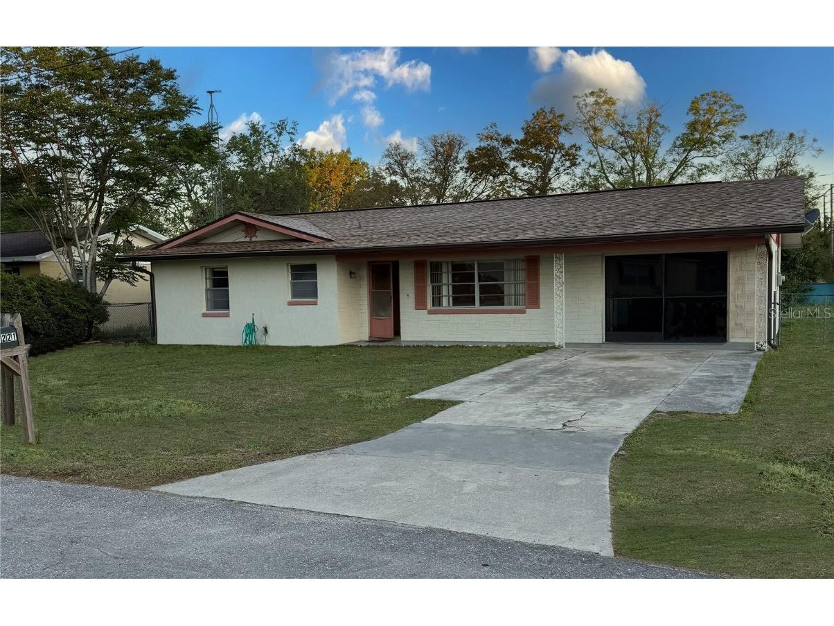 5221 SE 107th Place Belleview FL 34420 G5094396 image1